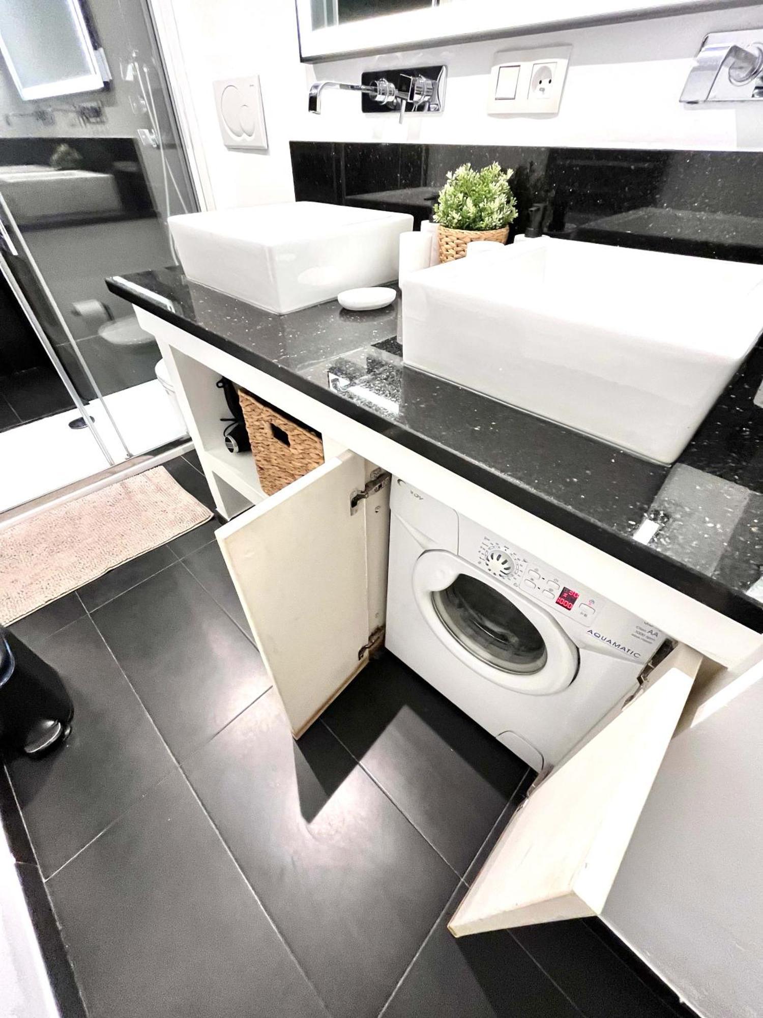 New!Chic Oasis Apt, Heart Of Nice, Family Friendly, Walking To The Beach! ภายนอก รูปภาพ